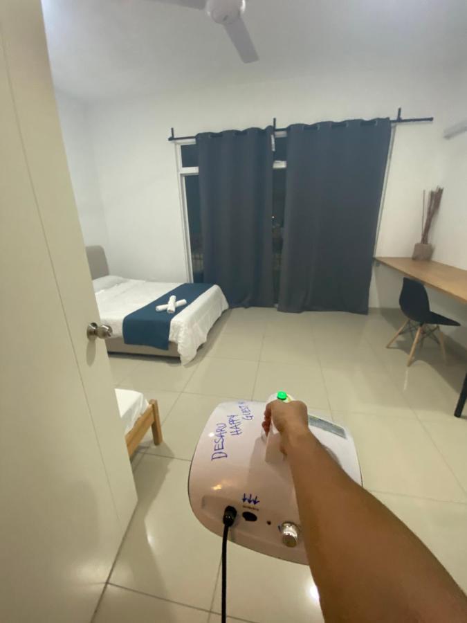Desaru Happy Guest House D Buitenkant foto