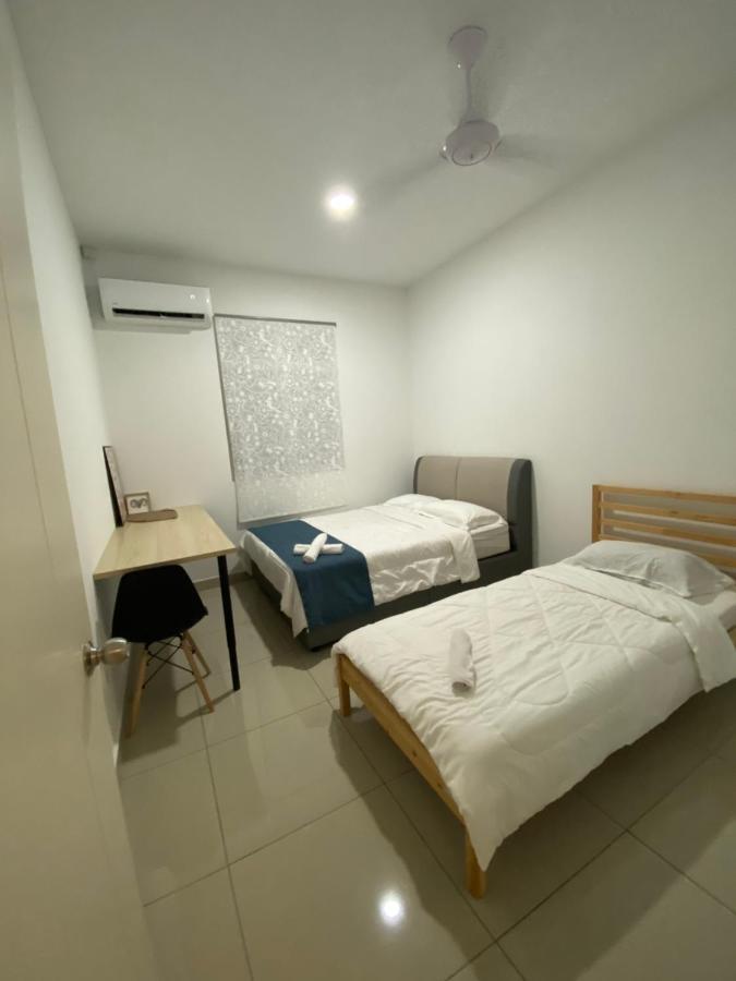 Desaru Happy Guest House D Buitenkant foto