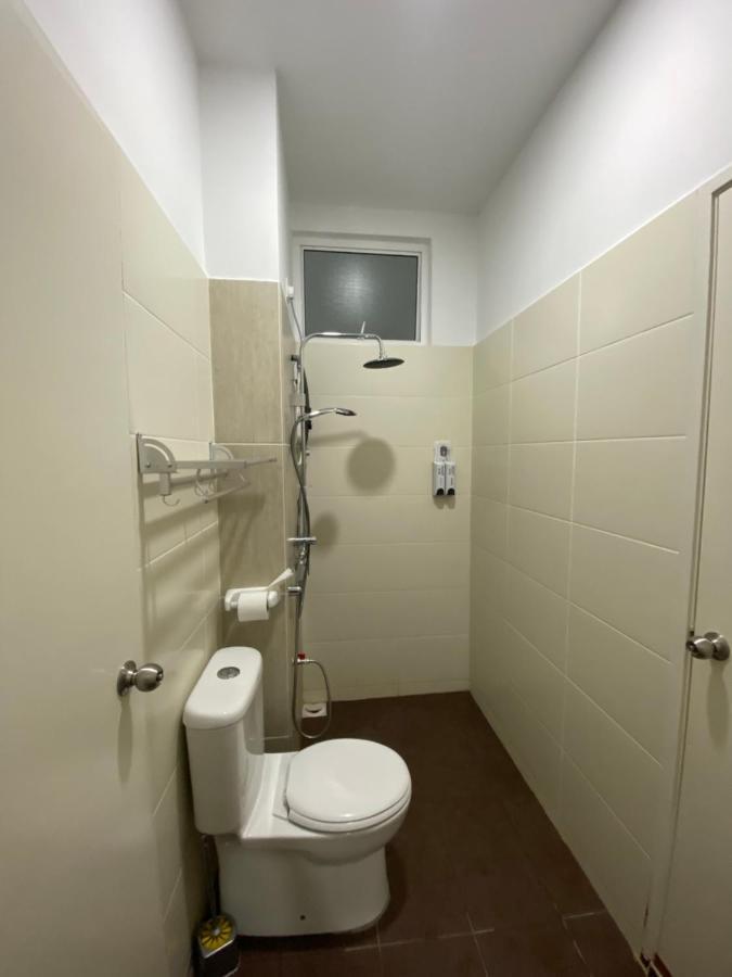 Desaru Happy Guest House D Buitenkant foto